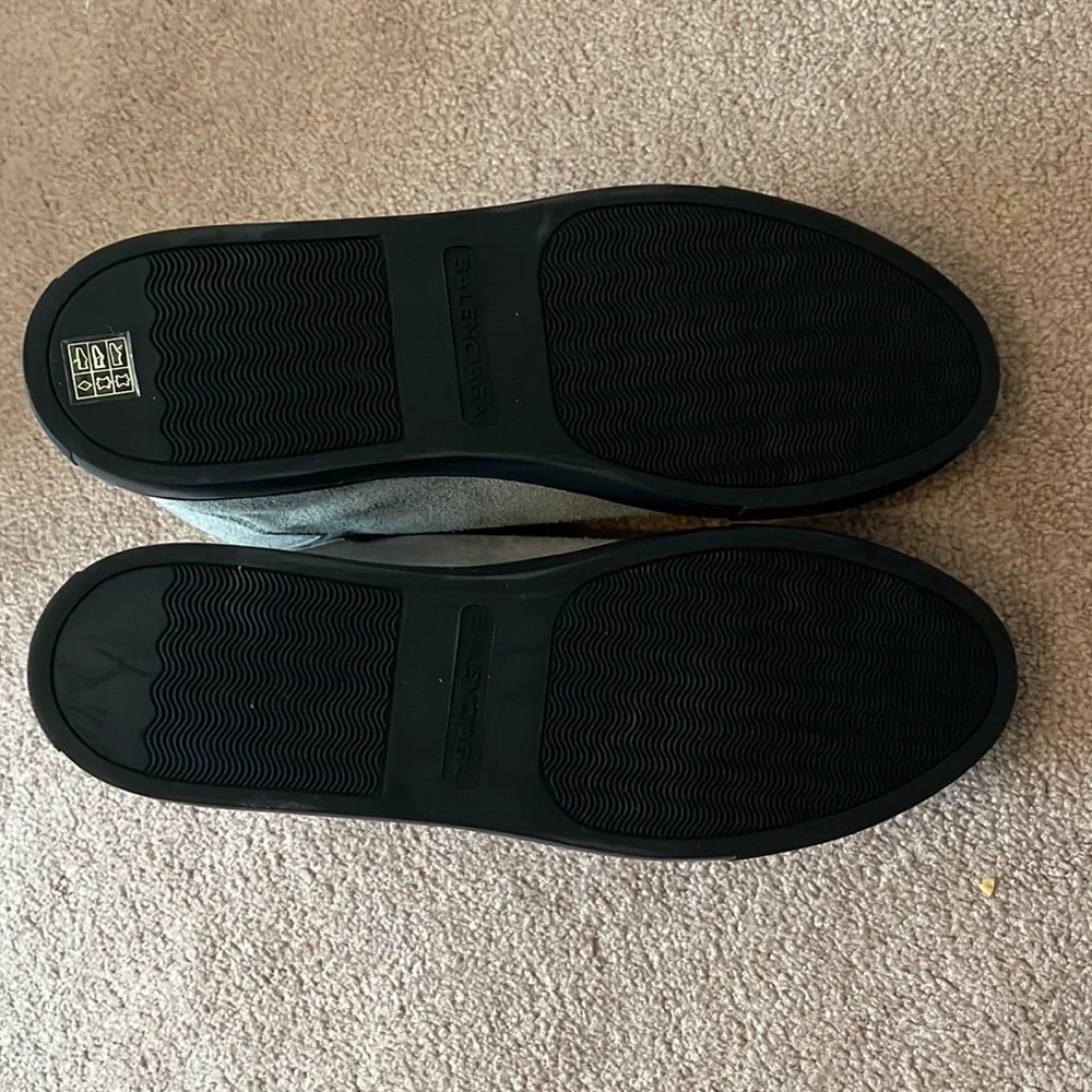 Brand new mens Balenciaga sneakers - Picture 4 of 4